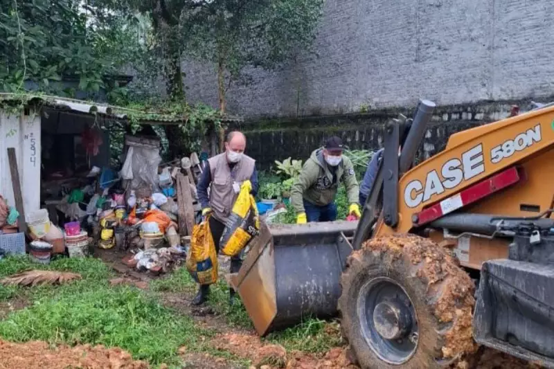 Mutirão contra dengue remove 23 toneladas de entulho em Santa Catarina: ação em casa com denúncias