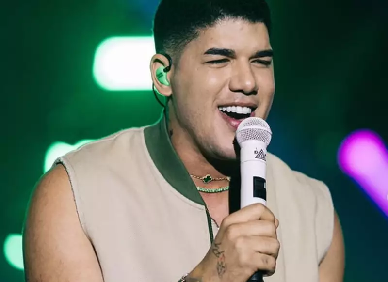 Nattan, Mari Fernandes e Leo Foguete agitam o São João de Maracanaú 2025: confira os destaques do show!