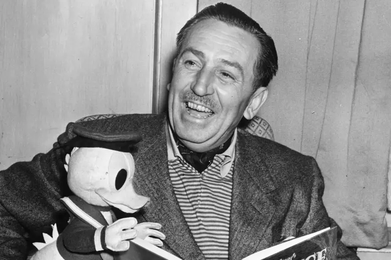 Neta de Walt Disney entra na justiça para evitar que avô vire robô: entenda o caso