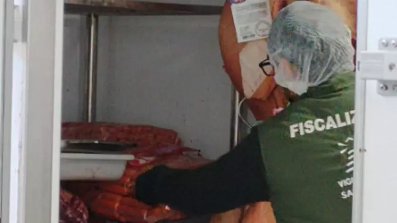 Operação apreende 623 kg de carne vencida e irregular em Santa Catarina