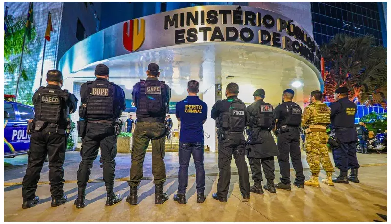 Operação em Rondônia mira suspeitos que ostentavam armas, dinheiro e drogas nas redes sociais
