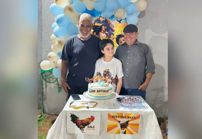 Pablo e Luisão surpreendem fãs em festa temática de série e web explode: novo projeto da dupla?