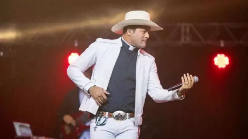Padre Sertanejo: O religioso que vai faturar quase R$ 1 milhão no São João