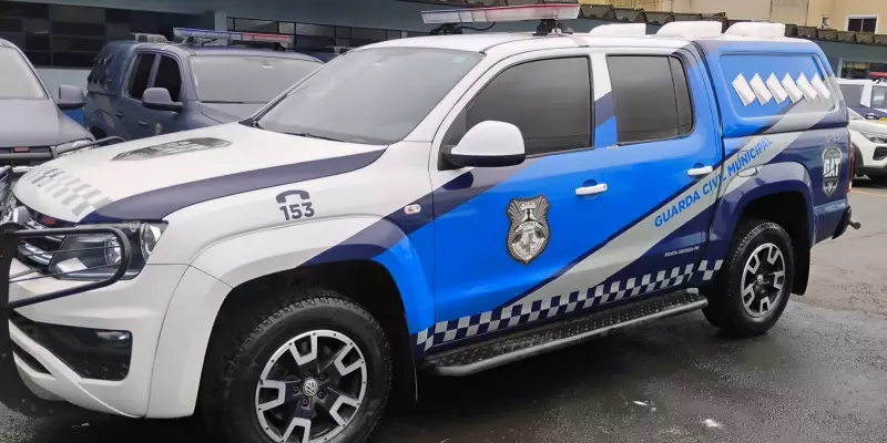 Pai bêbado é encontrado dormindo com filha de 1 ano em estrada rural no Paraná