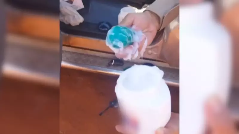 Pasta base de cocaína escondida em potes de creme para cabelo é apreendida pela polícia em Frutal