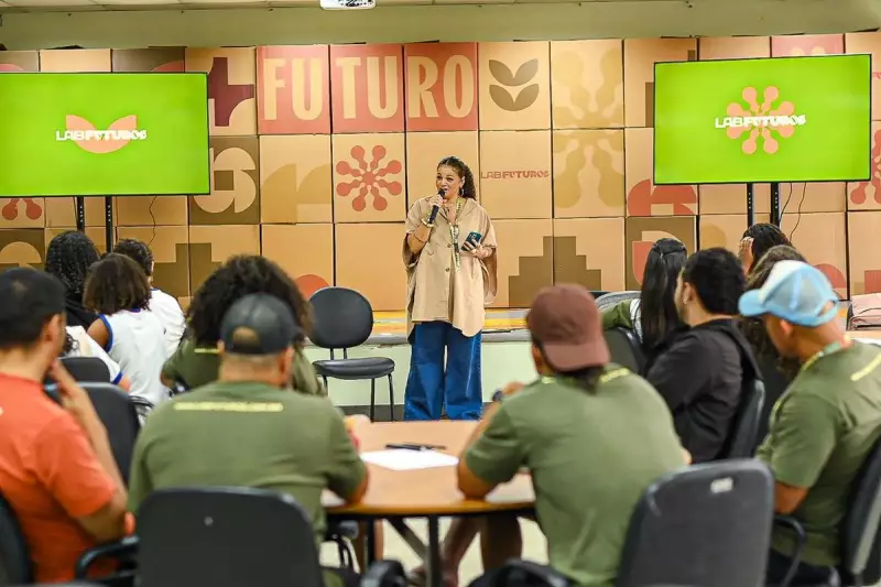 Periferia no Brasil: Cor, Criatividade e Fome de Futuro Transformam Realidades