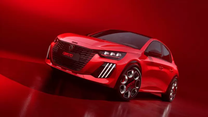 Peugeot 208 elétrico ganha versão mais potente e eficiente em 2025