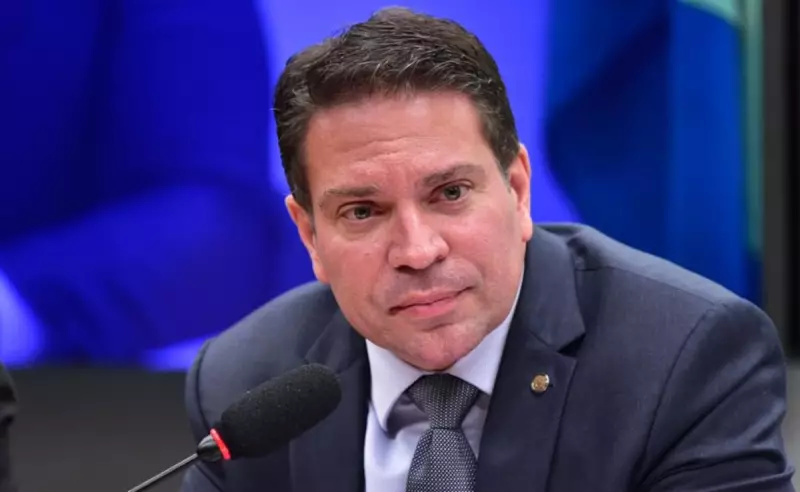 PF acusa Ramagem de ordenar vigilância ilegal e produção de dossiês contra opositores