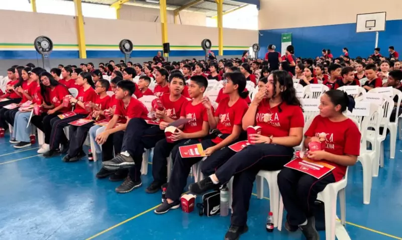 Pipoca em Cena encerra segunda etapa com exibição de curtas e filme para mais de 800 alunos em Manaus