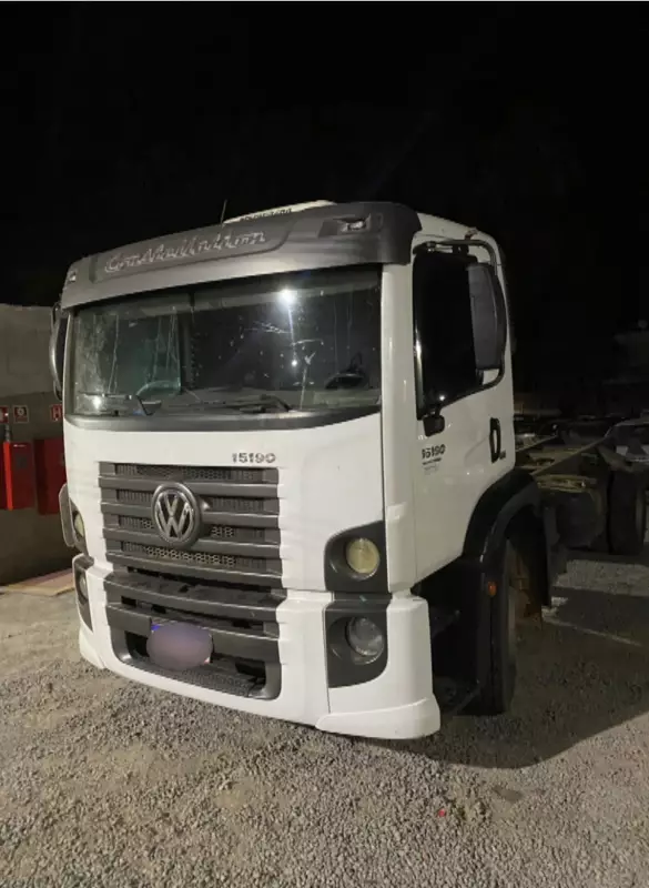Polícia Rodoviária apreende caminhão clonado na MG-122 em Espinosa: veja detalhes