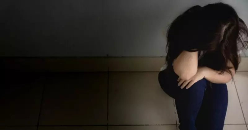 Policial investiga homens que usaram PIX com recados de morte e nudes para coagir mulheres em SC
