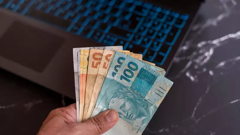 Política salarial: como empresas estão usando estratégias de remuneração para reter talentos e aumentar competitividade