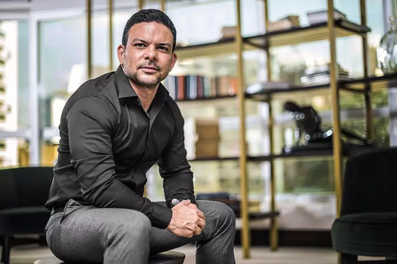 Políticos e empresários se reúnem em evento exclusivo no rooftop do Iguatemi Alphaville