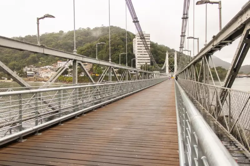 Ponte Pênsil em São Vicente terá trânsito interditado parcialmente: confira os horários