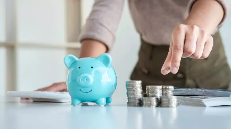 Poupança perde espaço: veja alternativas para investir seu dinheiro em 2025