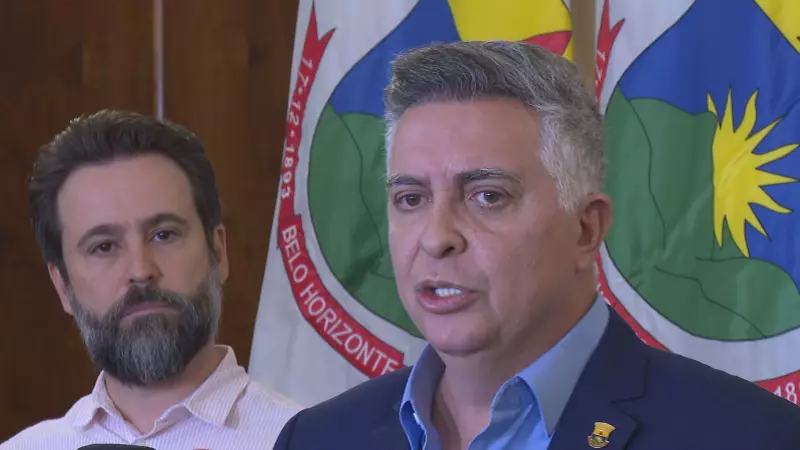 Prefeito de Belo Horizonte ameaça cortar ponto de professores em greve e recorre à Justiça