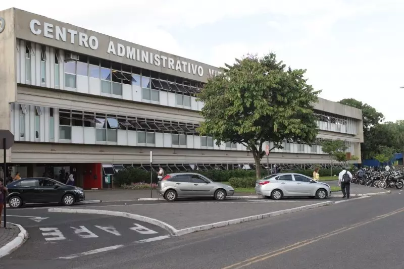Prefeitura de Uberlândia abre seleção com salários de até R$ 41 mil e benefícios extras