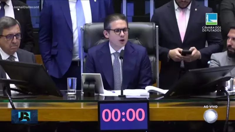 Presidente da Câmara afirma que cassação de Carla Zambelli será decidida em votação