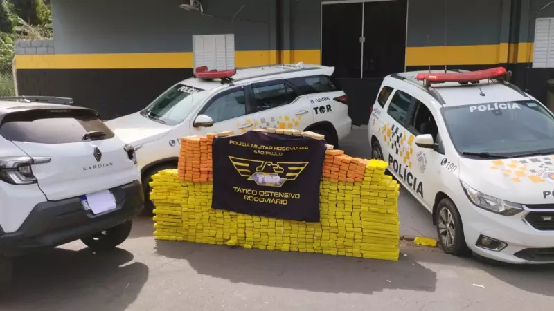 PRF apreende quase uma tonelada de maconha em rodovia de Penápolis - SP