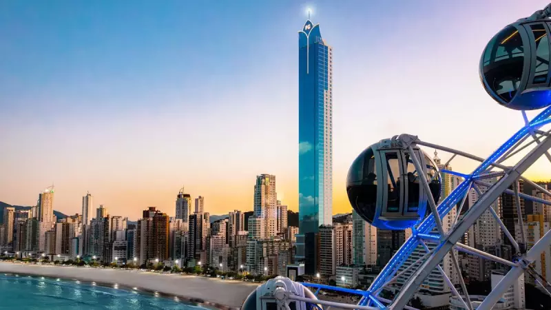 Primo do Senna Tower: Construtora entrega arranha-céu de 241 metros em Balneário Camboriú