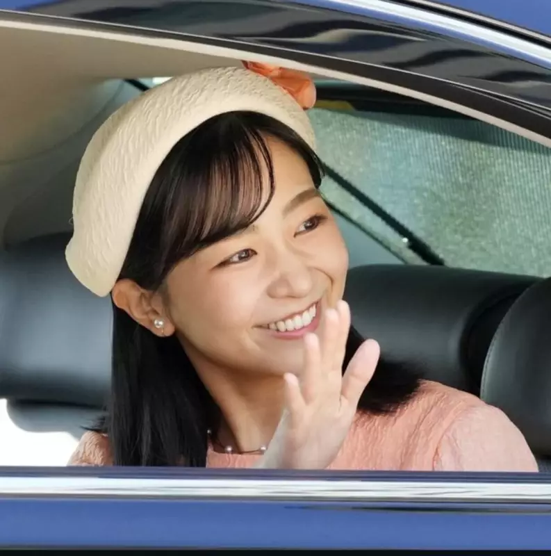 Princesa japonesa desembarca no Brasil e encanta capitais brasileiras