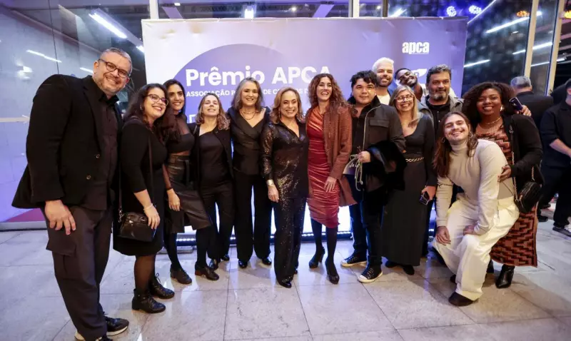 Programa 'Sem Censura' é premiado como Melhor Programa de TV pela APCA