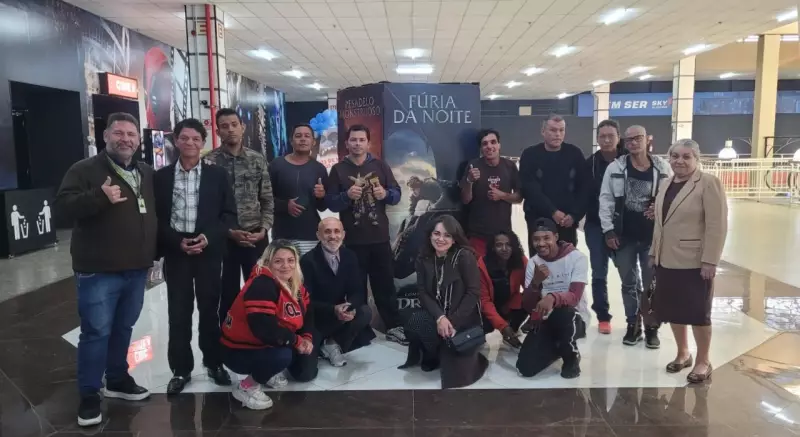 Projeto humaniza pessoas em situação de rua com sessão de cinema no interior de SP
