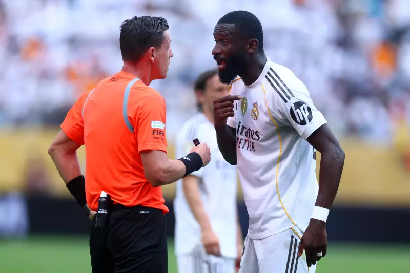 Protocolo anti-racismo é acionado em jogo do Real Madrid: entenda os próximos passos