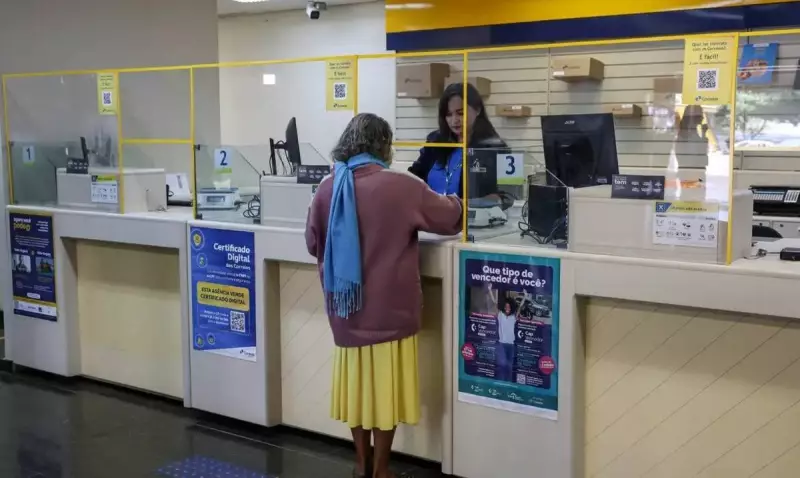 Quase 500 mil aposentados contestam descontos nas agências dos Correios: entenda o caso