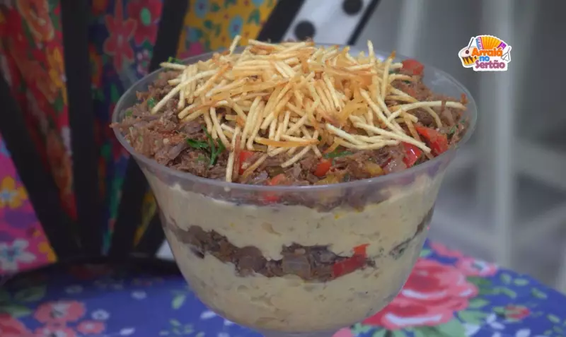 Receita Imperdível: Escondidinho de Banana da Terra com Carne de Sol – Sabor do Sertão em Casa!