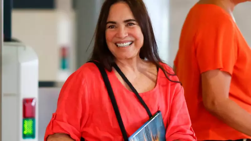 Regina Duarte revela planos de retorno às novelas após reconciliação com a Globo