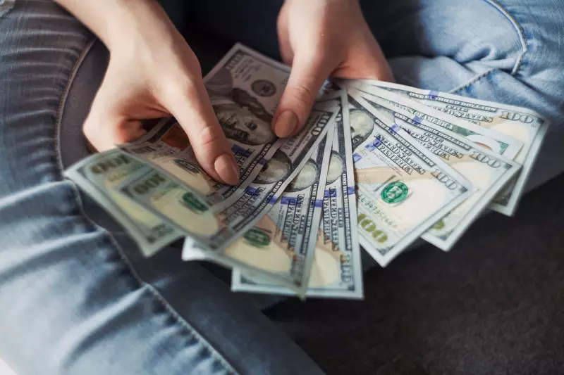 Relatório UBS: EUA lideram em milionários, mas Brasil avança no ranking global de riqueza