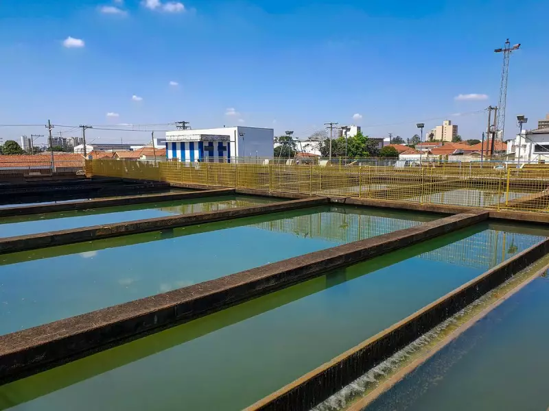 Reparo em adutora interrompe abastecimento e interdita avenida em Rio Claro — saiba detalhes