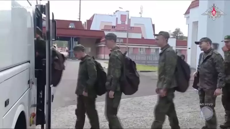 Rússia emite alerta nuclear após troca de prisioneiros com Ucrânia: entenda os riscos