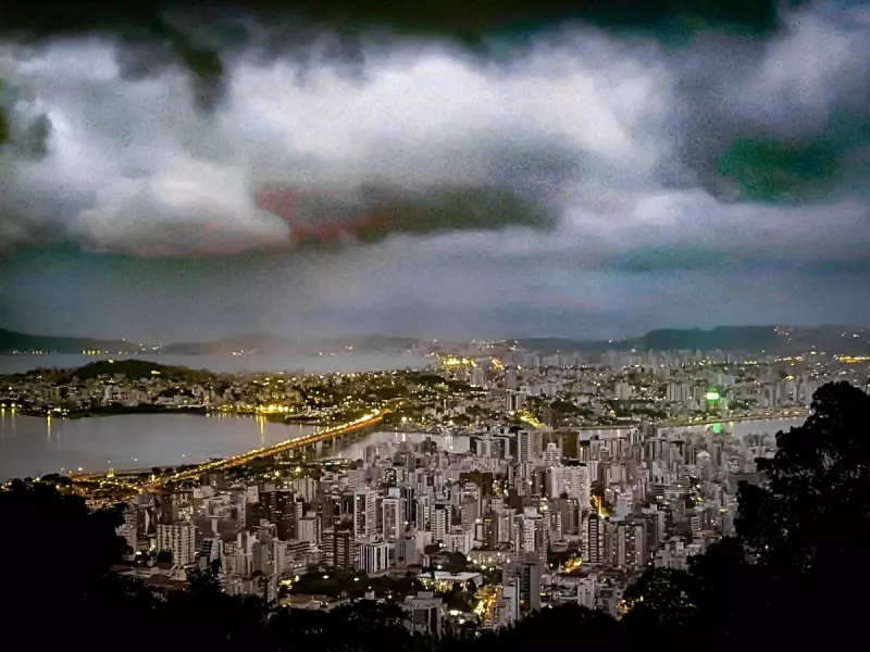 Santa Catarina em alerta: previsão de chuvas intensas pode chegar a 100 mm nos próximos dias