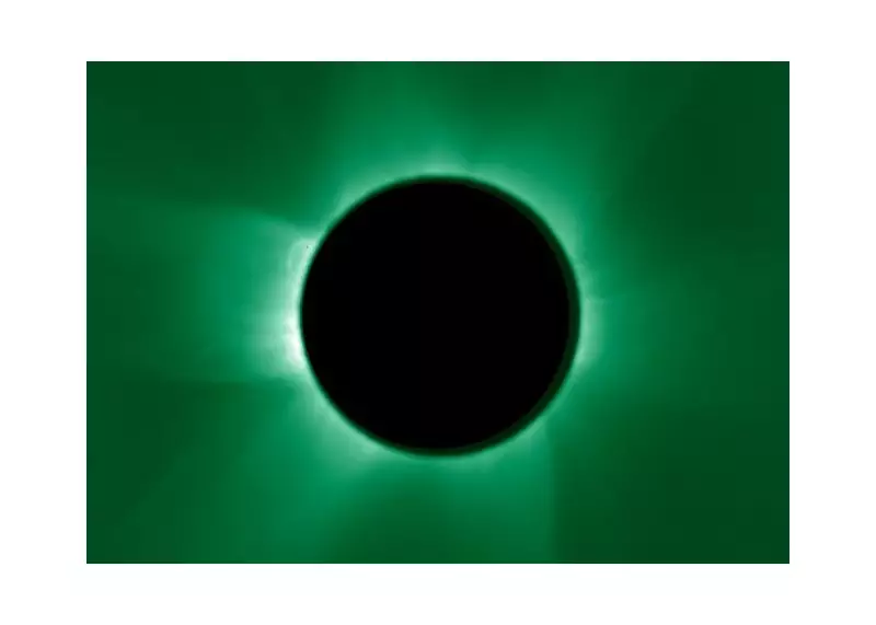Satélite cria eclipse solar artificial e revela imagens inéditas do Sol