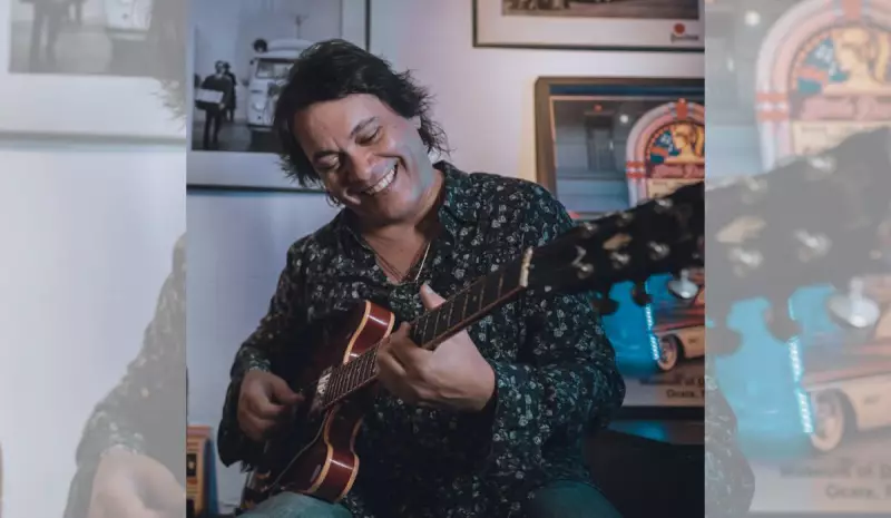 Saulo Simonassi relança álbum em vinil com show gratuito em Vitória