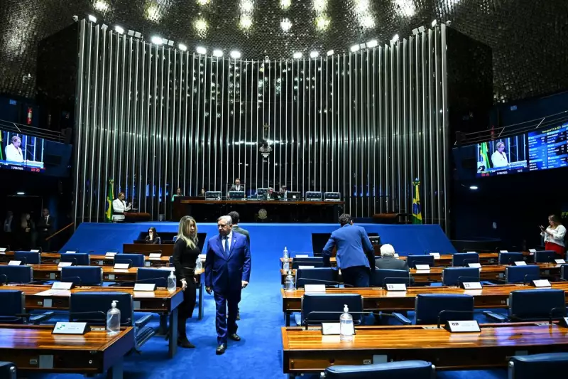Senado aprova lei que torna ataques a escolas crime hediondo e aumenta penas | Medida reforça segurança