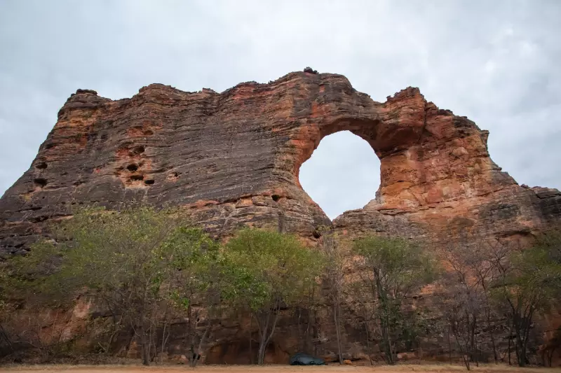 Serra da Capivara: Pesquisadores revelam a pintura do beijo mais antigo do mundo