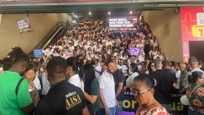 Servidores municipais de Salvador protestam na Estação da Lapa por melhores condições