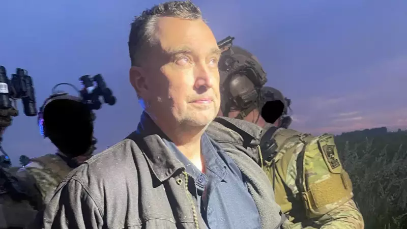 Suspeito de assassinar congressista nos EUA é preso após caçada histórica