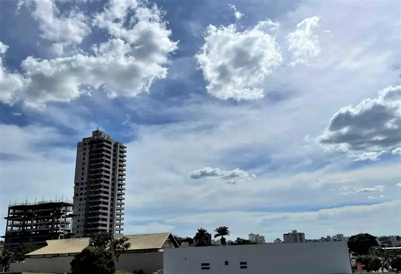 Temperaturas chegam a 29°C nas tardes, mas manhãs continuam frias no Triângulo Mineiro e Alto Paranaíba