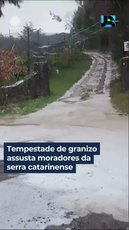 Tempestade de granizo assusta moradores da Serra Catarinense: veja imagens impressionantes