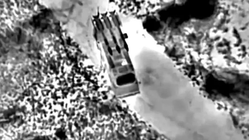 Tensão entre Israel e Irã atinge momento histórico e preocupante, alerta especialista