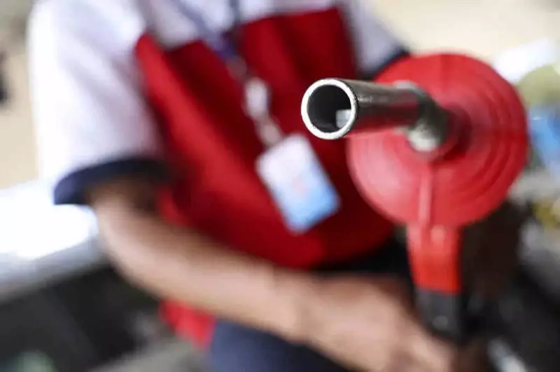 Tensão no Oriente Médio faz gasolina subir no Brasil: entenda os impactos