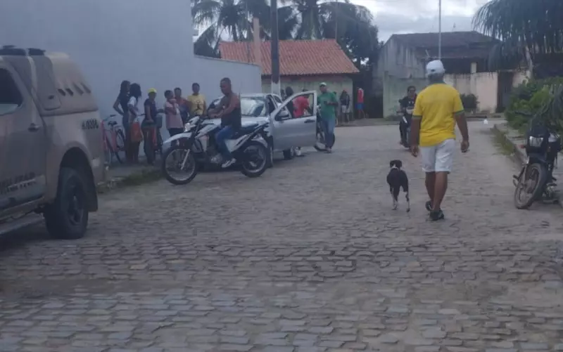 Tentativa de feminicídio choca Feira de Santana: mulher atacada a facadas pelo ex-companheiro