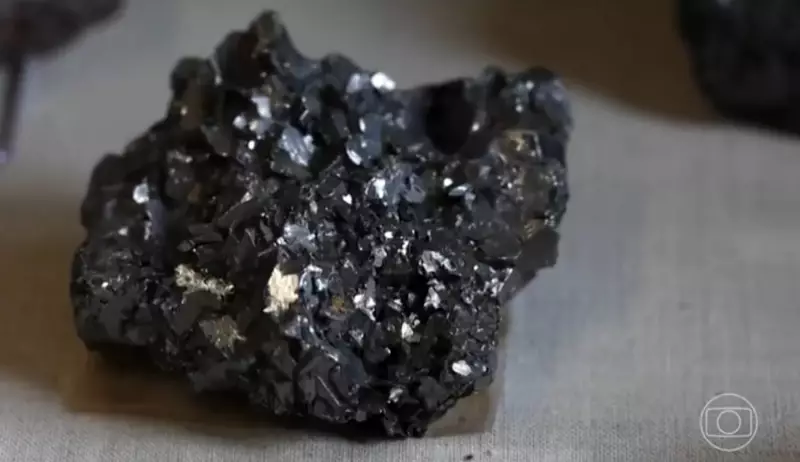 Terras Raras: Os Minerais Secretos que Fortalecem a China na Era Digital