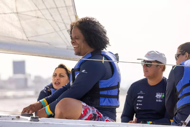 Time brasileiro de vela promove inclusão de PCDs em ação inspiradora no Rio