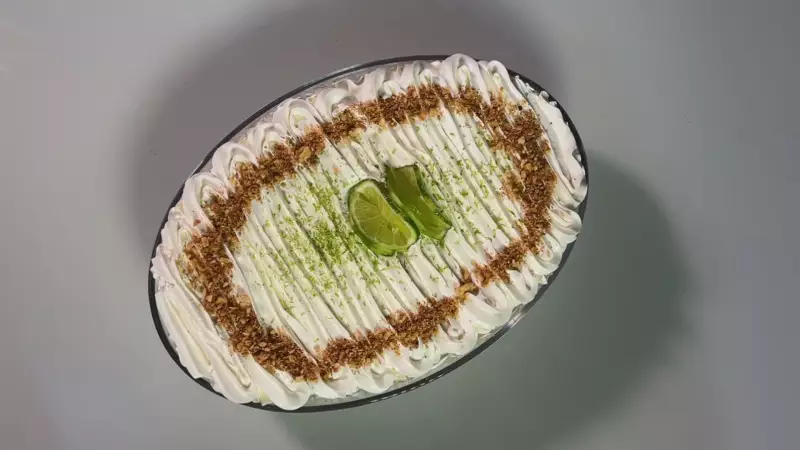 Torta de Limão na Travessa: Receita Fácil e Deliciosa para Surpreender no Nosso Campo