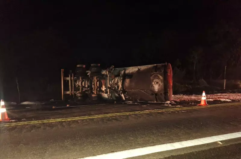 Tragédia na BR-040: Carreta com etanol tomba e pega fogo, deixando mortos em MG
